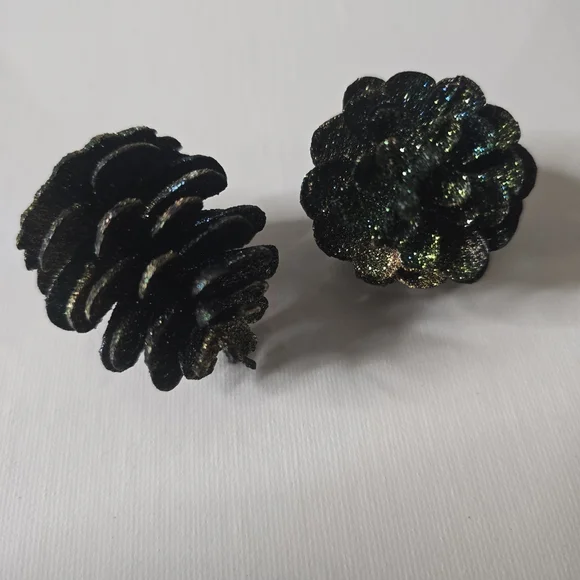 HANDCRAFTED Pinecone Pierced Earrings HANDPAINTED Holiday Jewelry Accessories - Picture 8 of 15